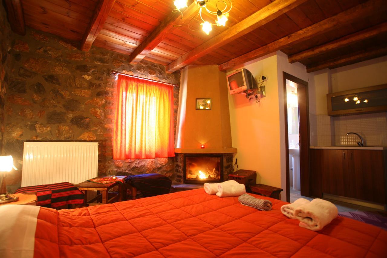 Eleni'S Guesthouse Палайос-Агиос-Атанасиос Экстерьер фото